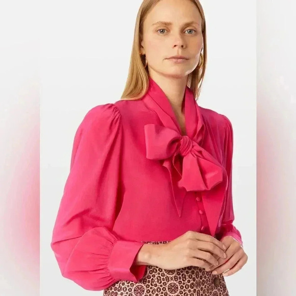NWT MARIE OLIVER Felix 100% Silk Blouse Rogue, Fuchsia Bow Button down, Sz Small - Picture 2 of 15
